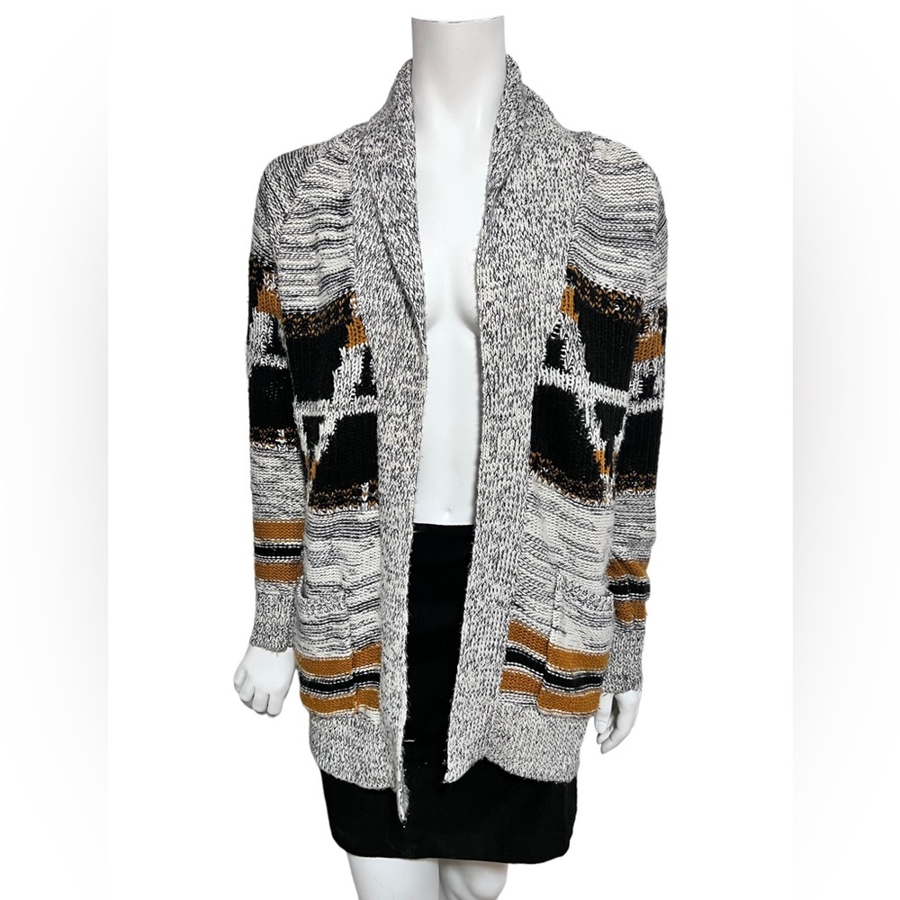 FOREVER 21 Cowichan Style Knit Sweater